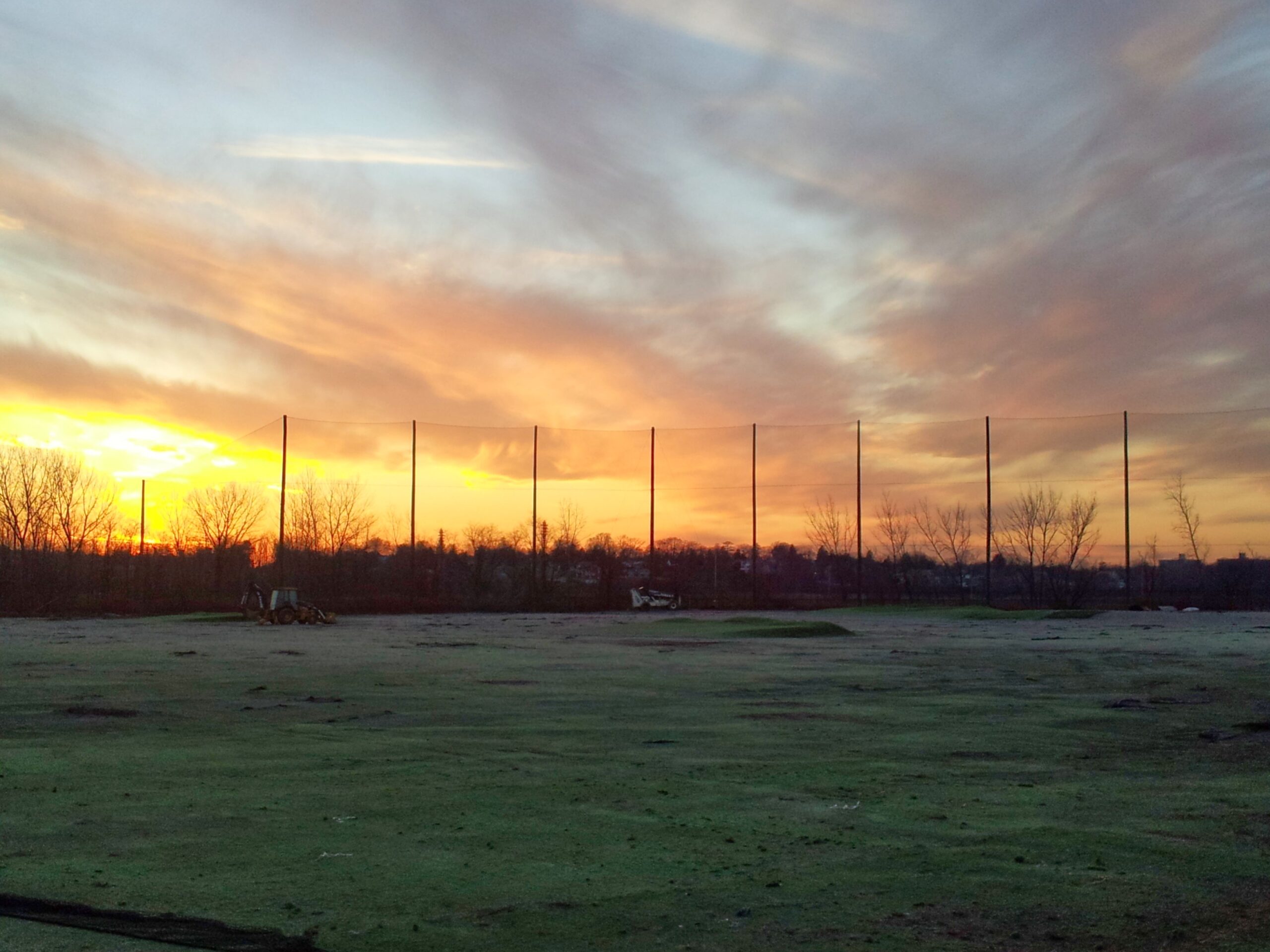 Alley Pond driving range netting installation