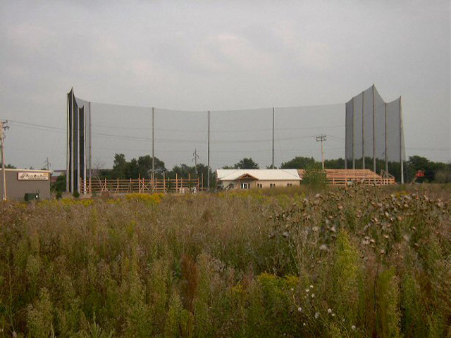100' Golf Barrier Netting Structure